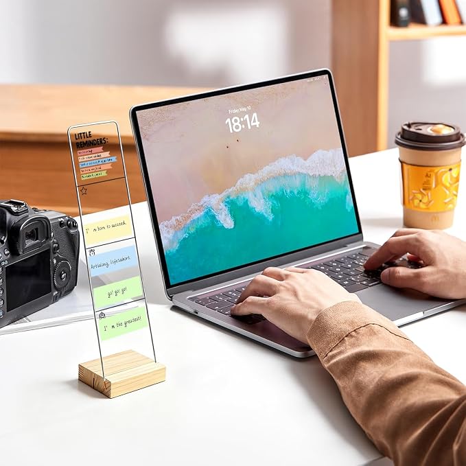 Monitor Memo Board with Removable Wooden Base Acrylic Portable Sticky Note Holder, Daily Inspirational Quotes Acrylic Message Board Sign Office Desk Desk Set Sticky Notes 100 Sheets
