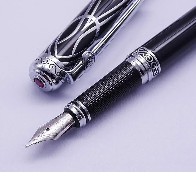 Lanxivi Duke Sweet Heart Pattern Black Fountain Pen Ruby Silver Trim
