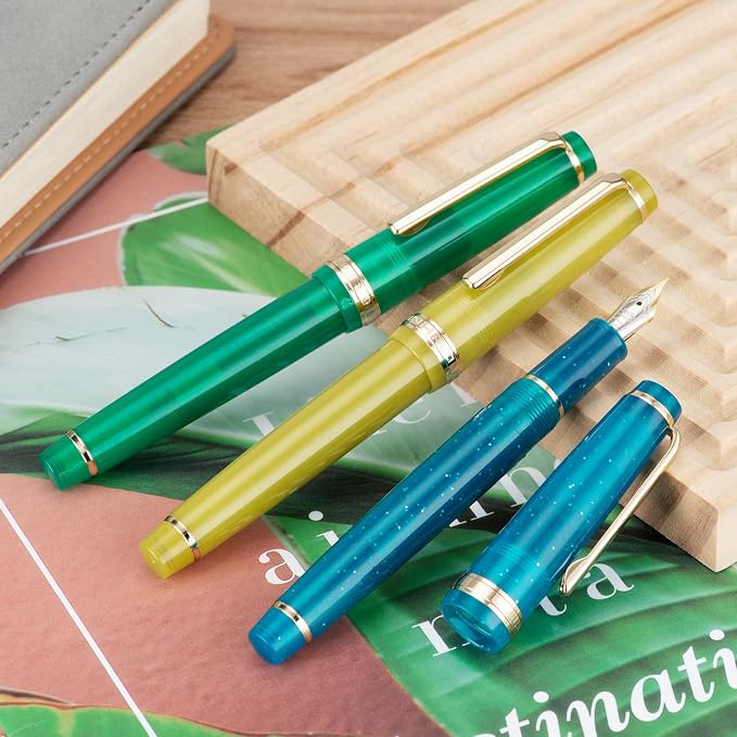 Jinhao 82 Acrylic Fountain Pen, Iridium Medium Nib with Ink Converter, Transparent Peacock Blue Fluorescent Classic Design Smooth Writing Pen (Gold Trim)