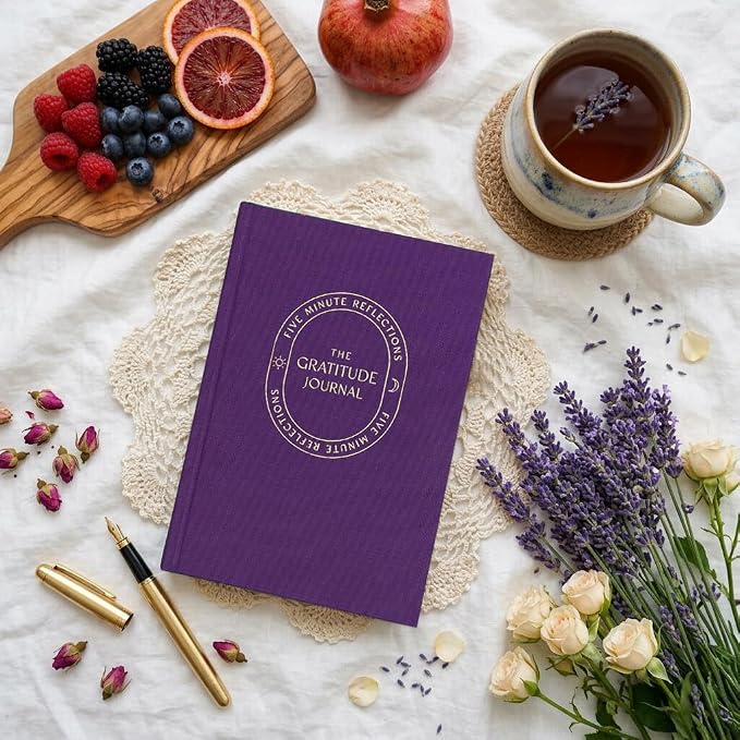 And Per Se Gratitude Journal – 5 Minute Daily Practice for Women with Prompts & Quotes – Undated Mindfulness & Happiness Notebook (Purple)