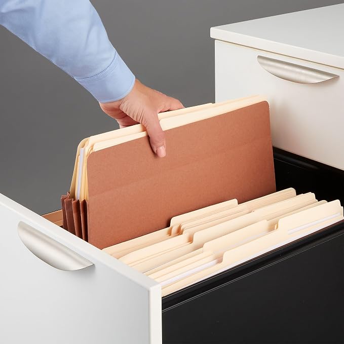 Staples Recycled Reinforced File Pockets, Legal Size, 5.25‑Inch Expansion, Heavy‑Duty Brown Construction – 20/Carton
