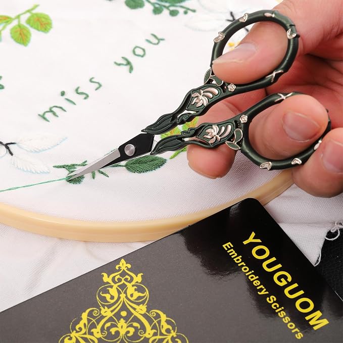 YOUGUOM Crochet Stitch Scissors with Cover, Small Crafting Shears | Vintage, Sharp, for Sewing, Embroidery, Needlework, Knitting, Yarn, Paper, Detail Thread Snips, Mini DIY Tools, Green