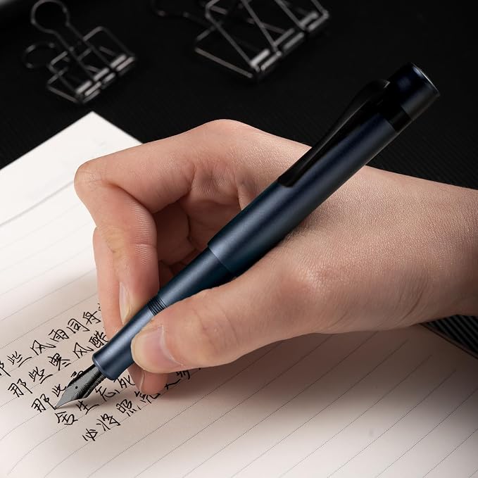 HONG DIAN M2 Black Forest Mini Fountain Pen, Extra Fine Soft Nib & Sleek Shape Aluminium Short Pocket Travel Pen (Midnight Blue)