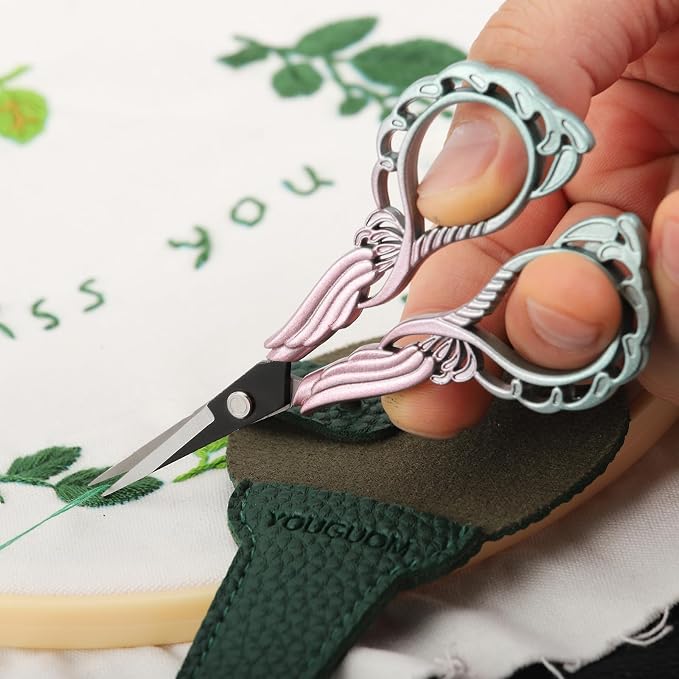 YOUGUOM Detail Scissors with Cover, Small Craft Shears | Sharp, All Purpose, for Embroidery, Sewing, Needlework, Cross Stitch, Crochet, Paper Cuts, Thread Snips, DIY Tools, Pink