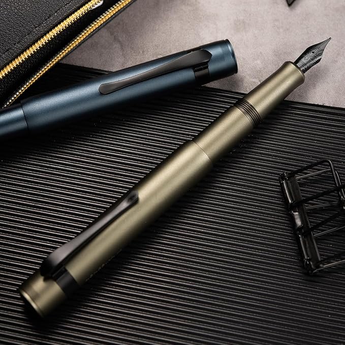 HONG DIAN M2 Black Forest Mini Fountain Pen, Fine Soft Nib & Sleek Shape Aluminium Short Pocket Travel Pen (Space Gray)