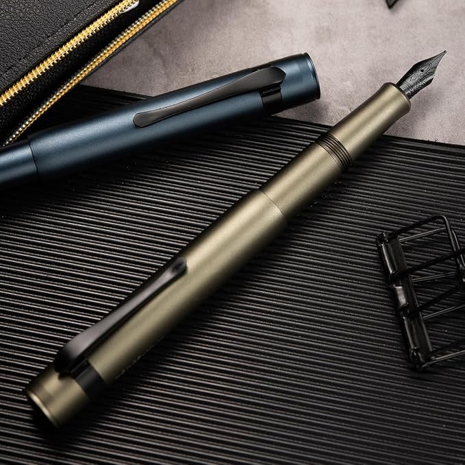 HONG DIAN M2 Black Forest Mini Fountain Pen, Medium Soft Nib & Sleek Shape Aluminium Short Pocket Travel Pen (Space Gray)