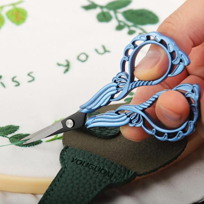YOUGUOM Sharp Crochet Scissors, Small Sewing Embroidery Shears | All Purpose for Crafts, Artwork, Needlepoint, Cross Stitch, Paper Cutting, Detail Thread Snips, DIY Tools, with Cover, Blue