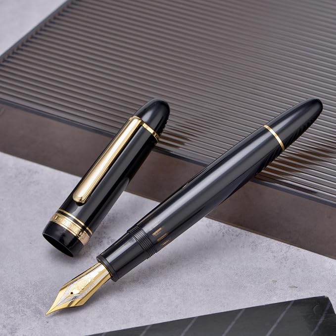 Yongsheng Junlai 930 Acrylic Fountain Pen, Size 9 Broad Nib with Piston Filling System, Piano Black Fence Ink Tank with Torpedo Shape Design Large Hand Pen (Gold Trim)