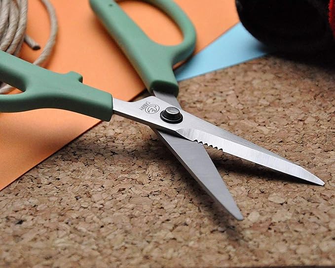 CANARY Japanese Craft Scissors with Wire Cutter 6.8", Soft Grip Handle, Sharp Japanese Stainless Steel Blade, Made in JAPAN, Green