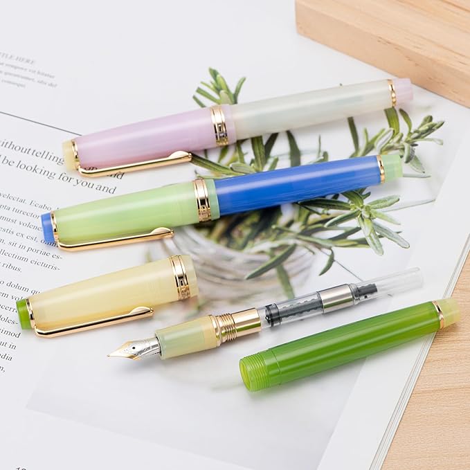 Jinhao 82 Acrylic Fountain Pen, Iridium Medium Nib with Ink Converter, Macaron Peach Pink Contrast Color Classic Design Smooth Writing Pen (Gold Trim)