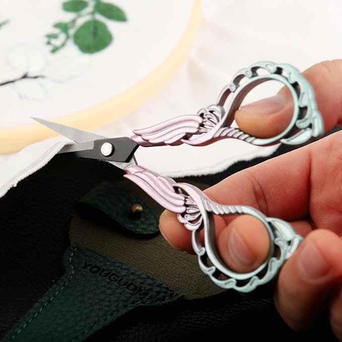 YOUGUOM Detail Scissors with Cover, Small Craft Shears | Sharp, All Purpose, for Embroidery, Sewing, Needlework, Cross Stitch, Crochet, Paper Cuts, Thread Snips, DIY Tools, Pink