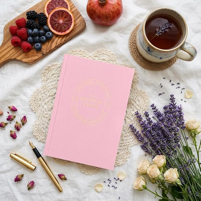 And Per Se Gratitude Journal – 5 Minute Daily Practice for Women with Prompts & Quotes – Undated Mindfulness & Happiness Notebook (Blush)