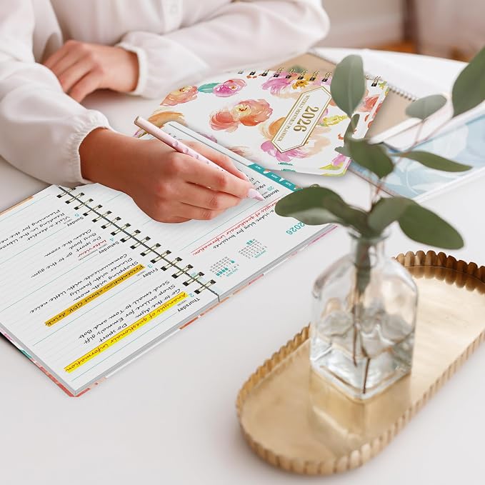 Ymumuda 2026 Planner, Daily Weekly and Monthly Planner，Jan 2026 - Dec 2026, 8.4" x 6.3", 2026 Calendar Planner Book with Tabs, Spiral Notebook with Inner Pocket for Office Home School Supplies