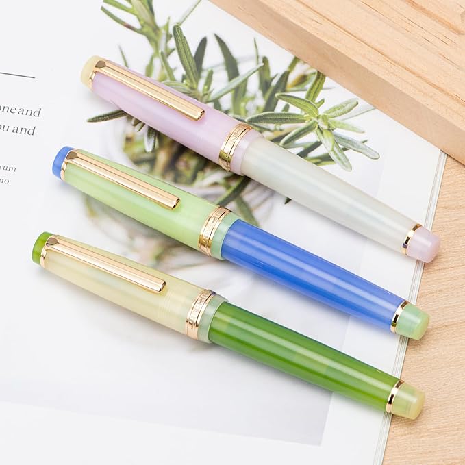 Jinhao 82 Acrylic Fountain Pen, Iridium Fine Nib with Ink Converter, Vintage Cornflower Blue Contrast Color Classic Design Smooth Writing Pen (Gold Trim)