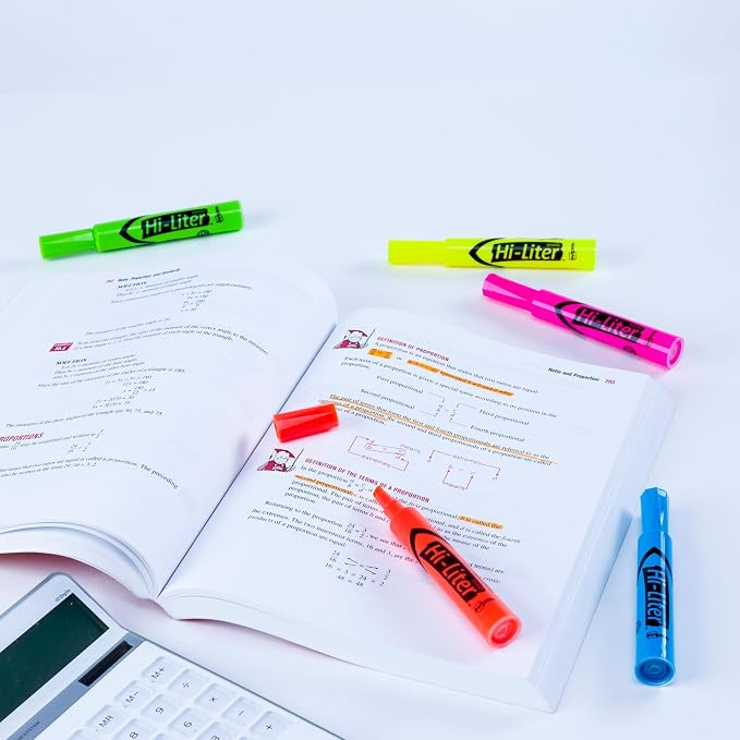 Avery Hi-Liter Desk-Style Highlighters, Smear Safe Ink, Chisel Tip is great for sketch book art, 12 Assorted Colors (98034)