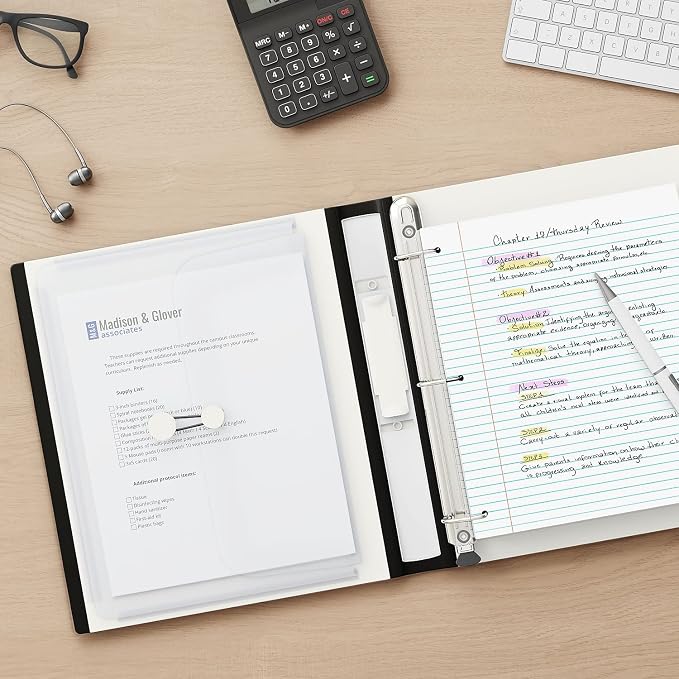 Staples Heavy-Duty 1.5-Inch D-Ring Binder – Large Capacity 3-Ring Binder with Pockets & Spine Label for School & Office