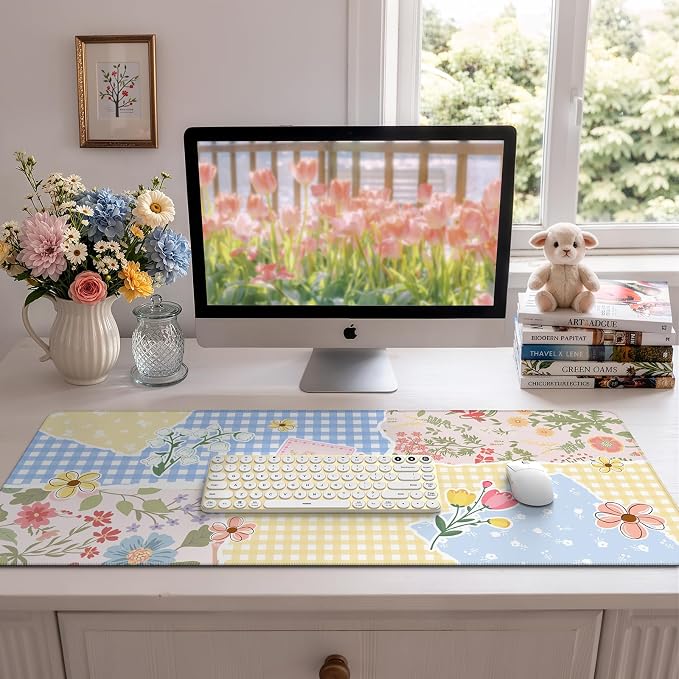 iCasso Aesthetic Checkered Desk Mat with Floral Design, XXL Mouse Pad and Keyboard Mat, Cute Flower Mousepad for Grily Desktop Decor, Office Home Laptop Accessories（Butter Yellow