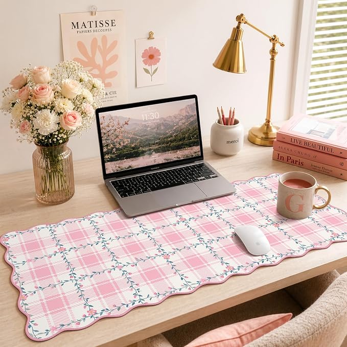 iCasso Vintage Floral Desk Mat, Large Mouse Pad, XXL Leather Scalloped Checkered Computer Mat, Back to School Girly Non-Slip Base Mousepad, Pink Desk Accessories for Home Office (Light Pink)