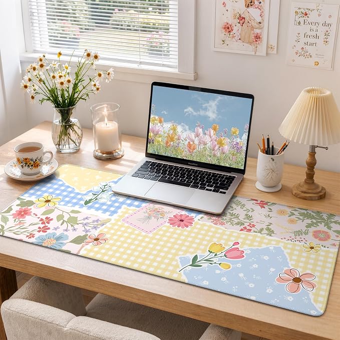 iCasso Aesthetic Checkered Desk Mat with Floral Design, XXL Mouse Pad and Keyboard Mat, Cute Flower Mousepad for Grily Desktop Decor, Office Home Laptop Accessories（Butter Yellow