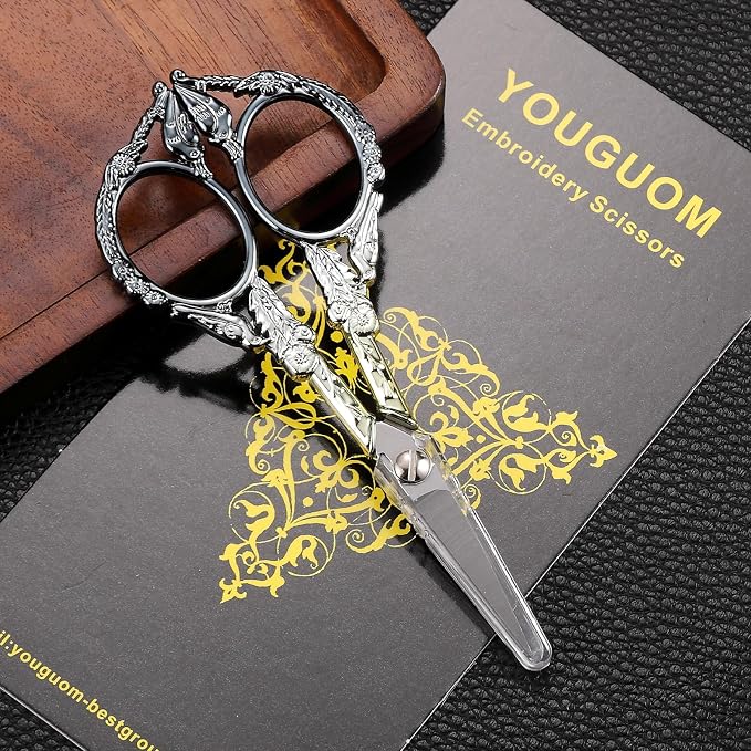 YOUGUOM Sewing Embroidery Scissors, Small Thread Scissor for Craft Artwork Needlework Yarn Knitting Detail Snips, Black Cute Bird Shears