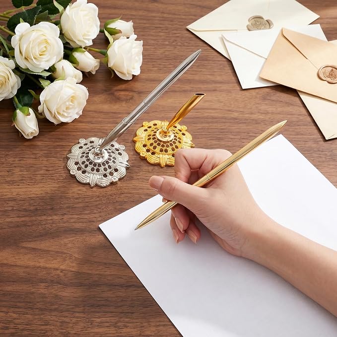 2 Pcs Hollow Round Pen Holder Metal Pen Stand Holder Set Signing Pen Set Signing Desk Ballpoint Pens for Guest Book Wedding Birthday Party Graduation Teacher Office Business (Gold Silver)