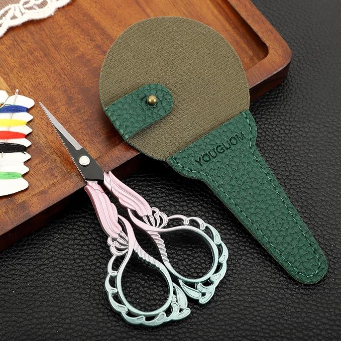 YOUGUOM Detail Scissors with Cover, Small Craft Shears | Sharp, All Purpose, for Embroidery, Sewing, Needlework, Cross Stitch, Crochet, Paper Cuts, Thread Snips, DIY Tools, Pink