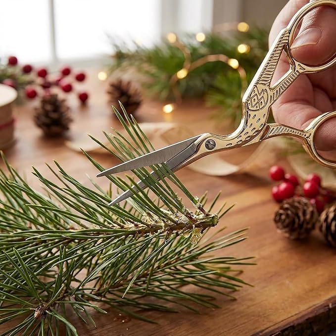 BIHRTC 4.5Inch Embroidery Scissors Sharp Tip Stainless Steel Little Scissors for Knitting Cross Stitch Cutting Embroidery Sewing Handcraft Craft Art Work DIY Tool Gold