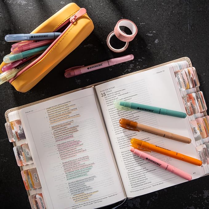 DIVERSEBEE Bible Highlighters and Pens No Bleed, 8 Pack Assorted Colors Gel Highlighters Set, Cute Bible Markers for Study Journaling School Supplies and Accessories (Vintage)