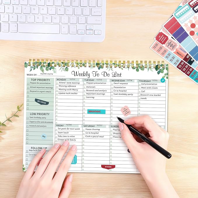 Thboxes 52 Sheets Weekly To Do List Notepad, 8.5" x 11" Efficiently Plan Weekly Task List Notepad for Student Work Home Office School Improve Focus and Efficiency Weekly Planner Green