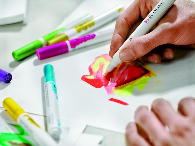 Talens Ecoline 10 brush pens.