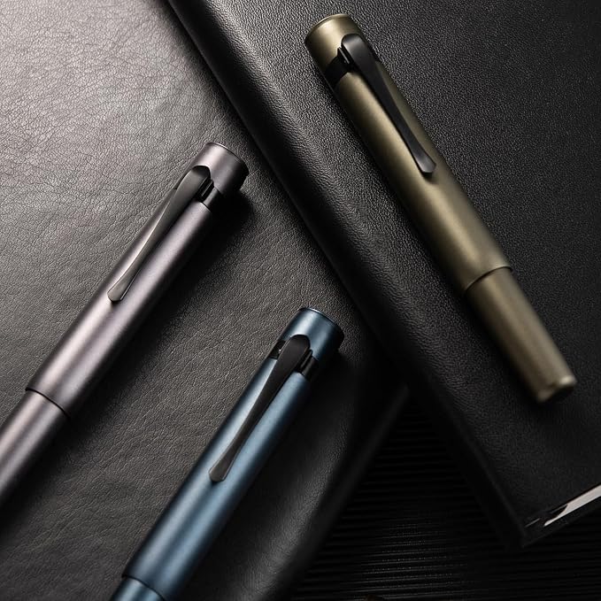 HONG DIAN M2 Black Forest Mini Fountain Pen, Fine Soft Nib & Sleek Shape Aluminium Short Pocket Travel Pen (Caramel Brown)