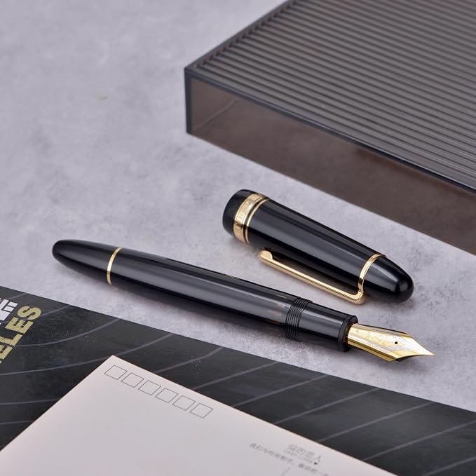 Yongsheng Junlai 930 Acrylic Fountain Pen, Size 9 Broad Nib with Piston Filling System, Piano Black Fence Ink Tank with Torpedo Shape Design Large Hand Pen (Gold Trim)