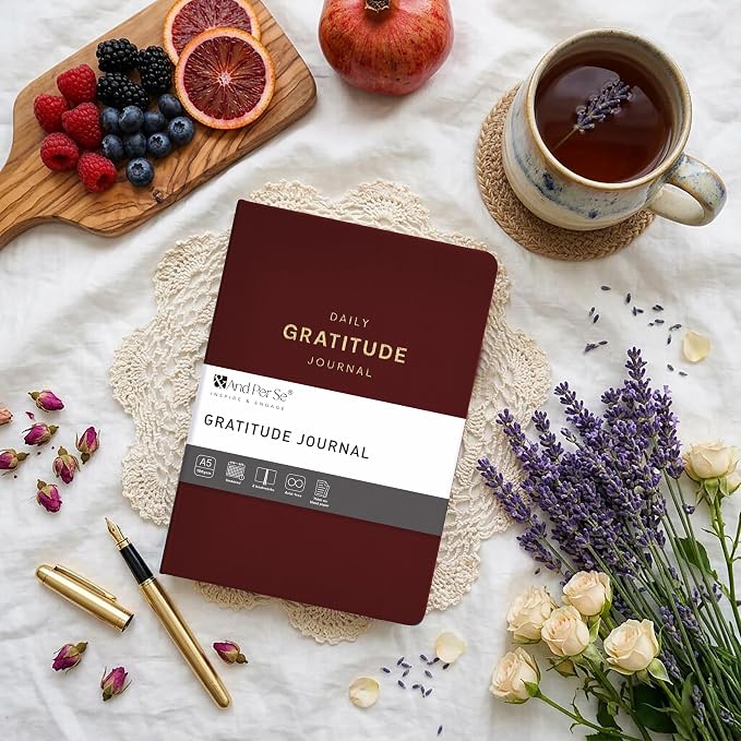 And Per Se Gratitude Journal – 5 Minute Daily Practice for Women with Prompts & Quotes – Undated Mindfulness & Happiness Notebook (Dark Red)